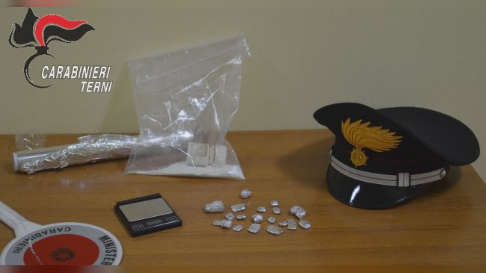 Droga, aveva 10 grammi di cocaina, arrestato dai carabinieri