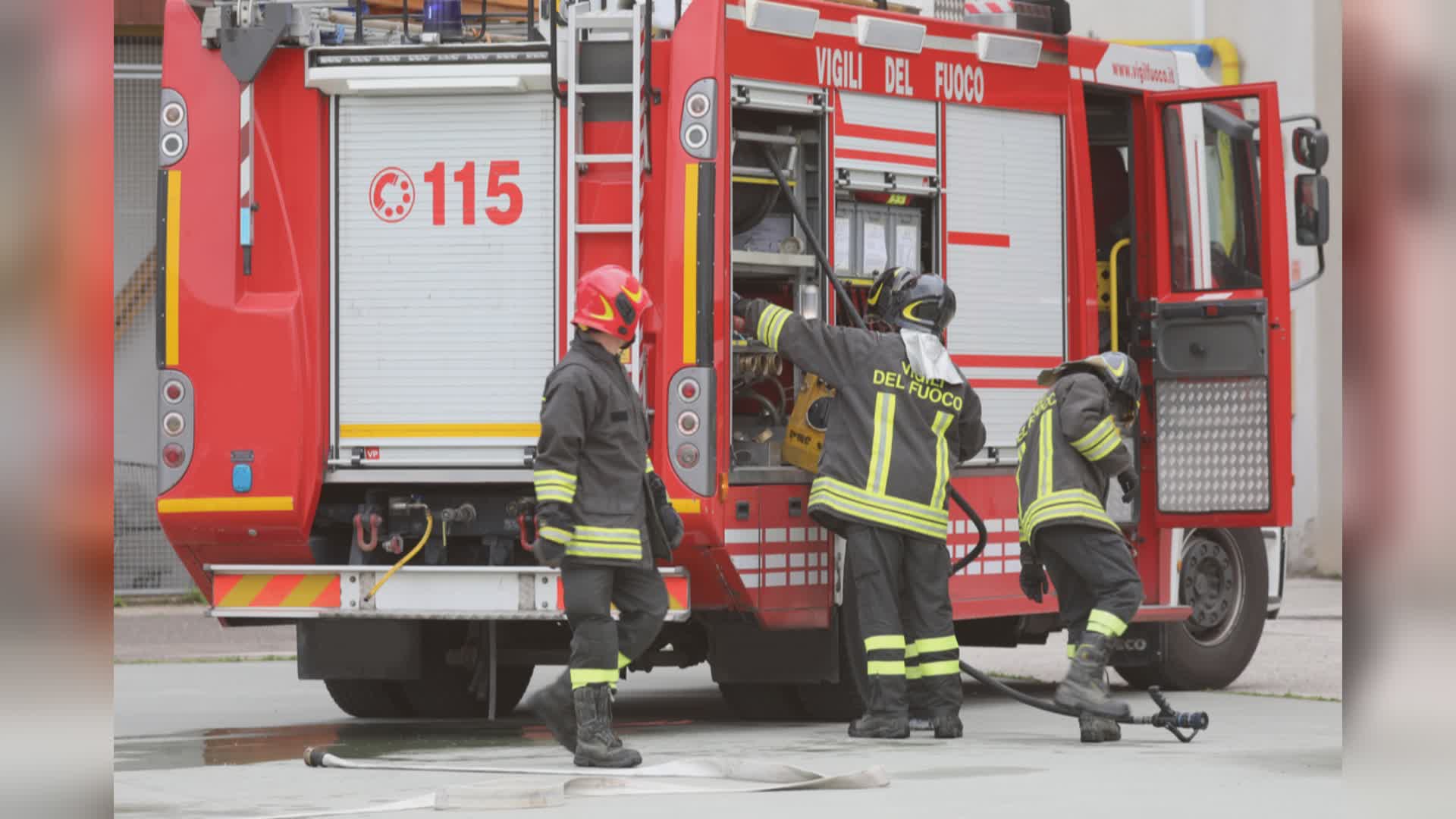 Incendi, pompieri a lavoro a Perugia, Tuoro, Nocera e Terni