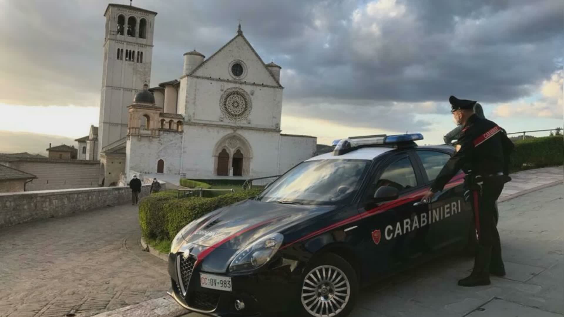 Quattro giovani ai domiciliari per rapine nel Perugino