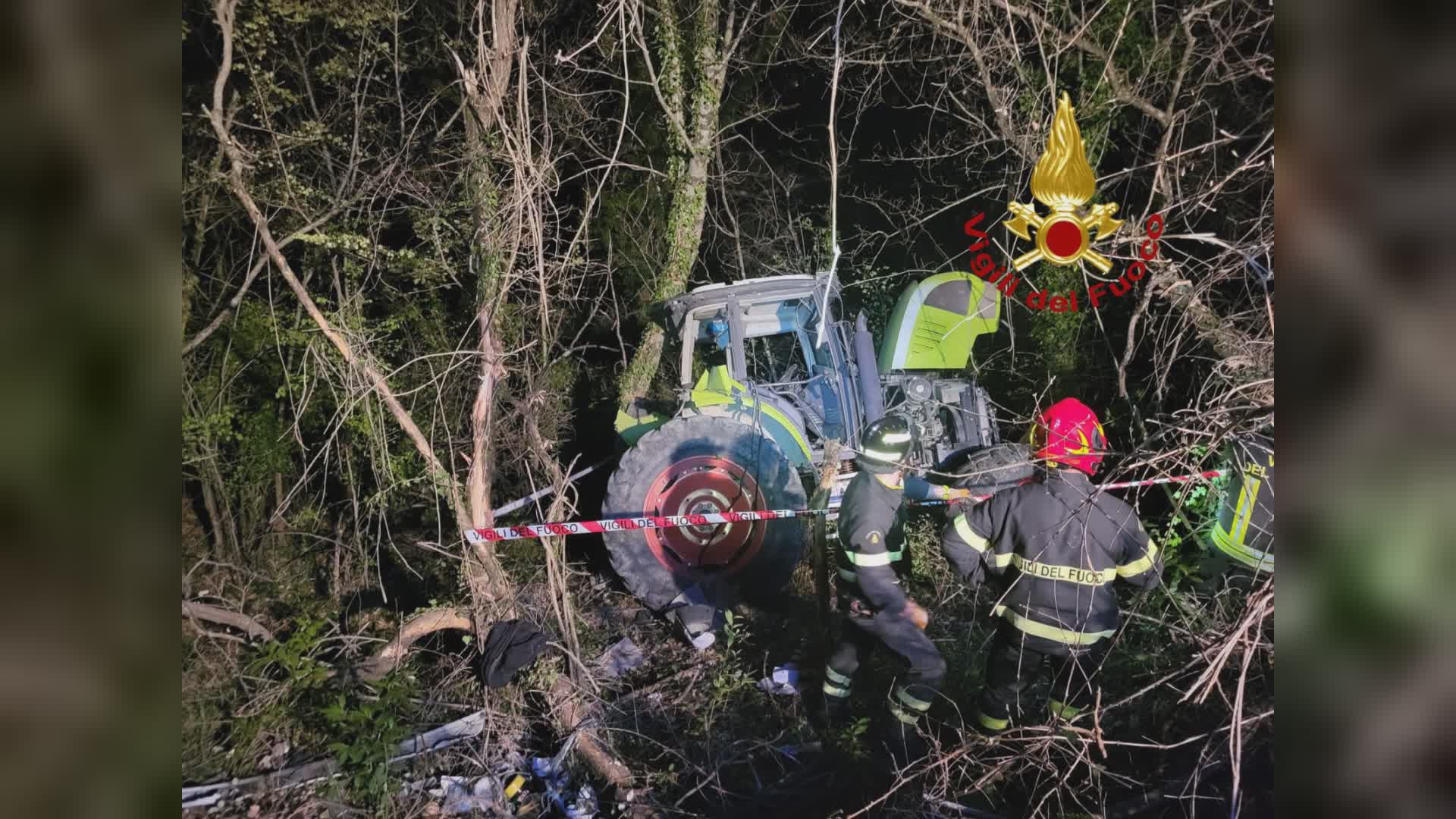 Monteverde, si ribalta trattore: autista in gravi condizioni