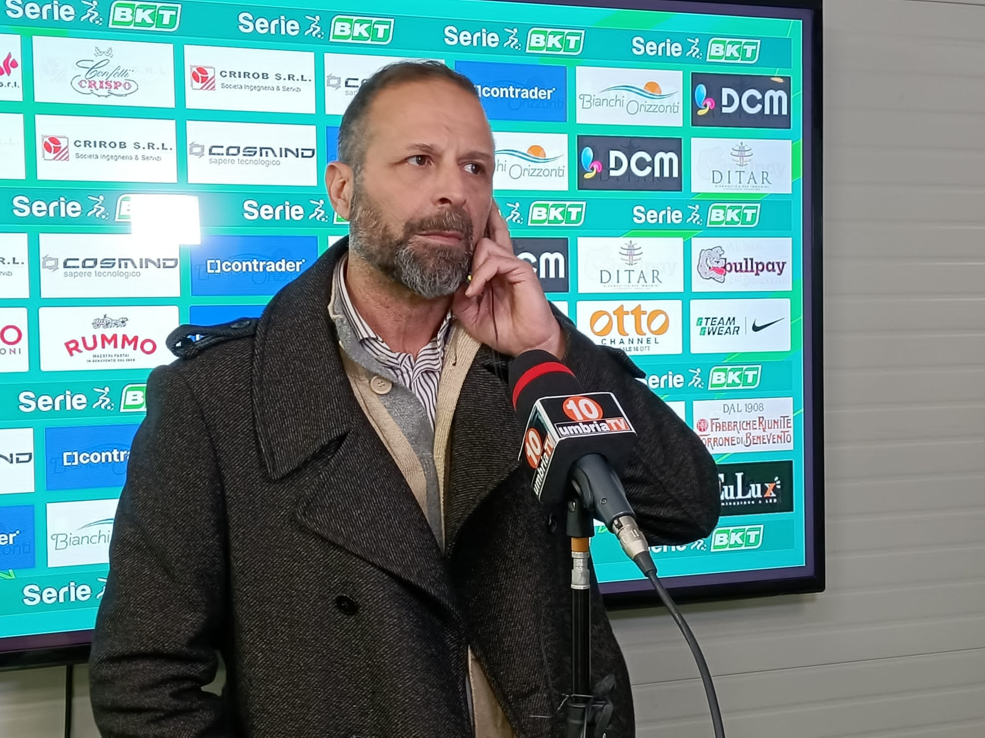 Santopadre: “Bisogna correre, siamo quelli delle prime nove partite. Se perdiamo a Genova si va in ritiro…”