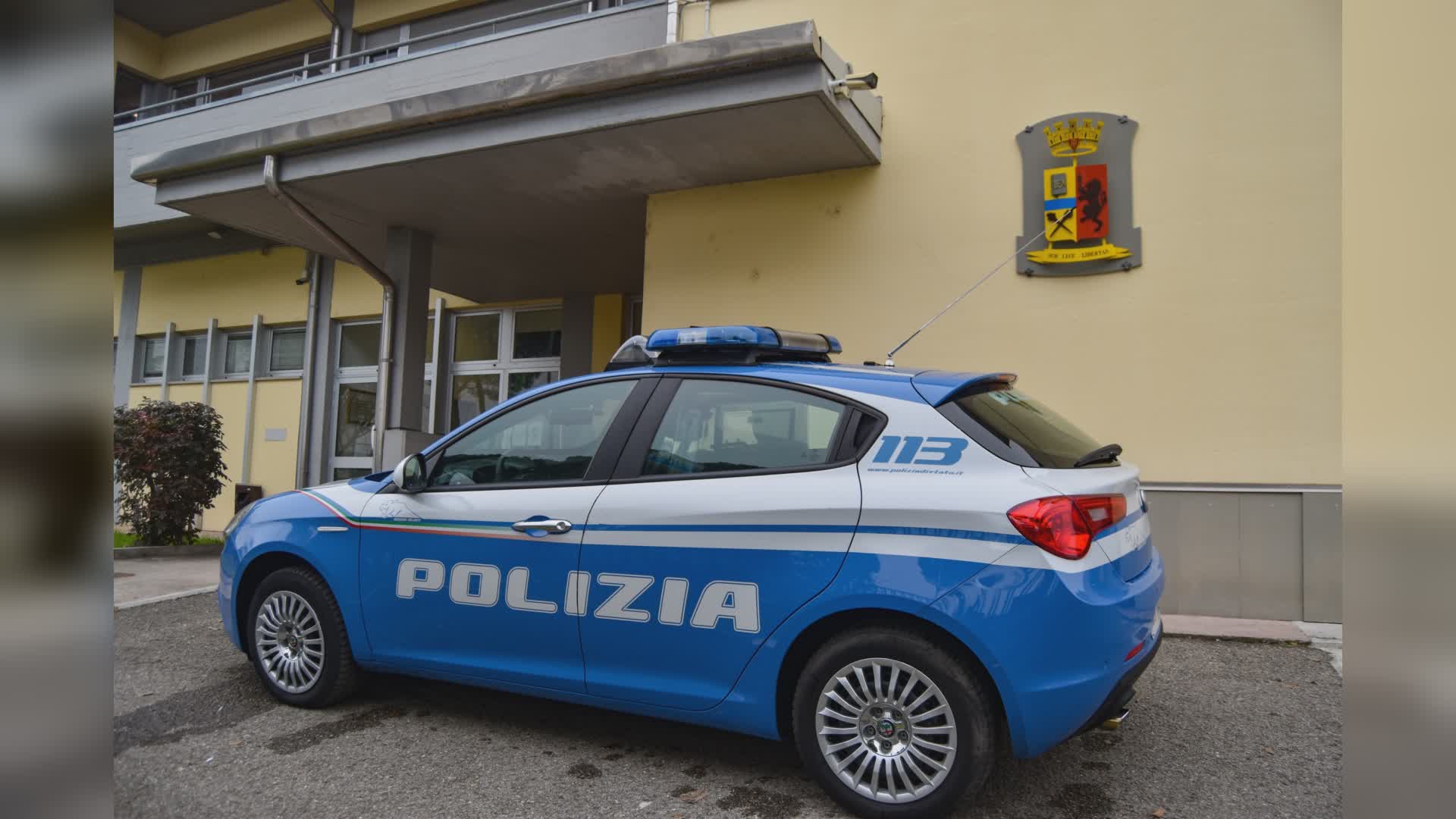 Arrestato per resistenza, violenza e lesioni a pubblico ufficiale