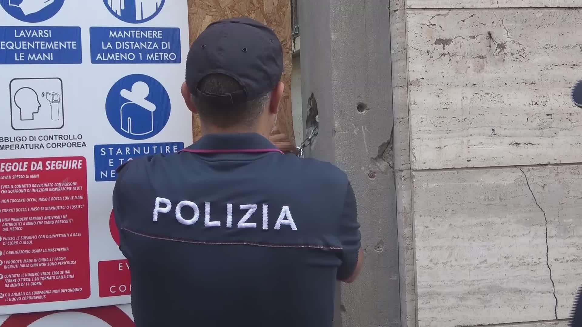 Verifiche di polizia in palazzina occupata abusivamente a Fontivegge