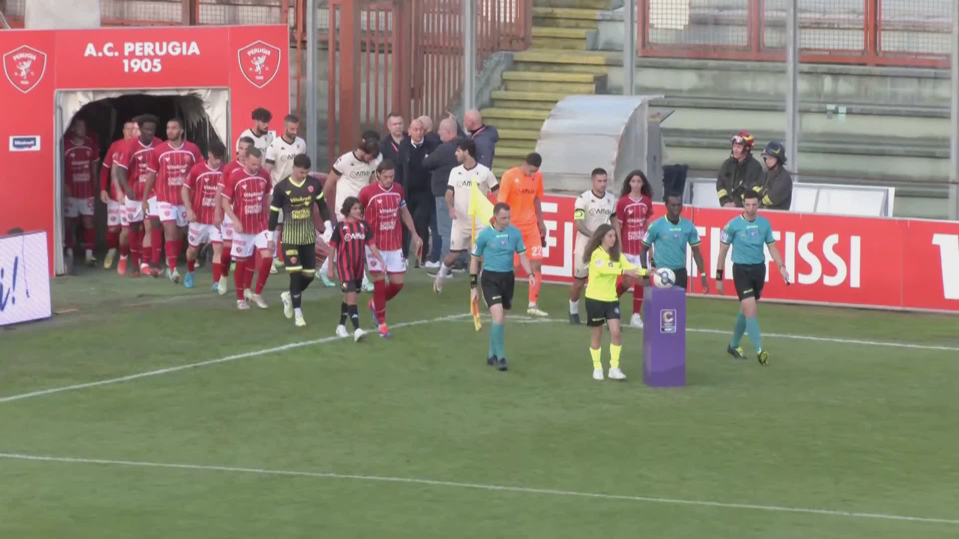 Perugia-Lucchese 4-0, vittoria con super Seghetti