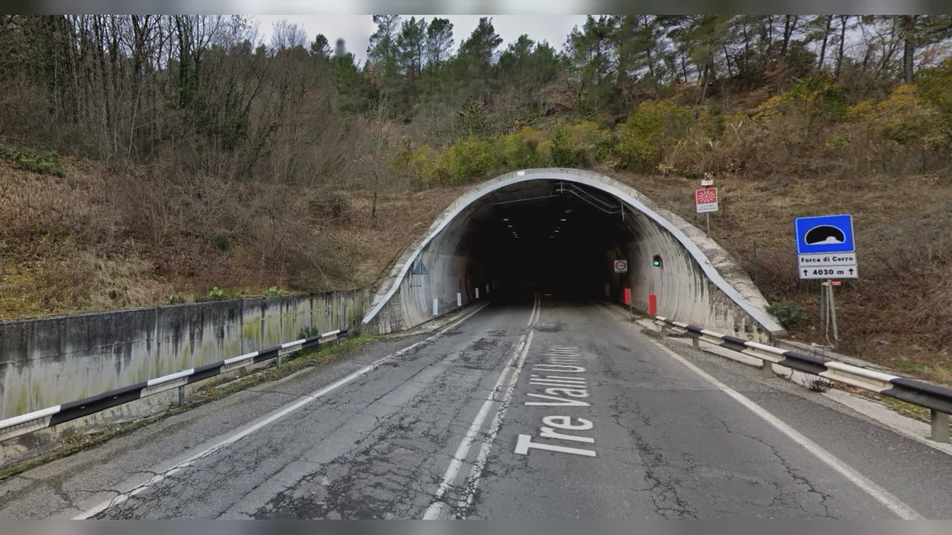 Ultimi lavori alla Galleria Forca di Cerro sulla SS685