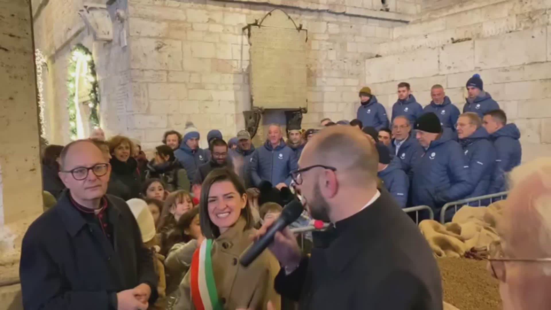 Inaugurato il “Presepe di piazza” sotto le Logge della Cattedrale