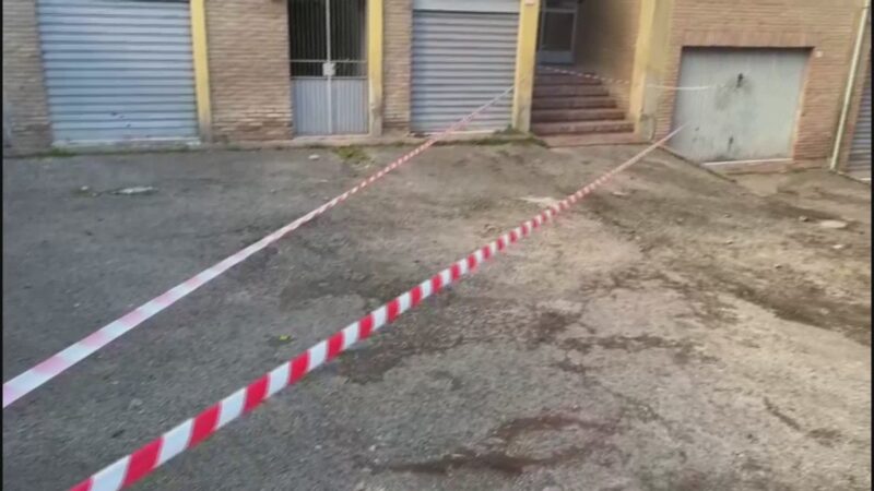 Giovane morto: aveva ferite alla testa. Indagini in corso