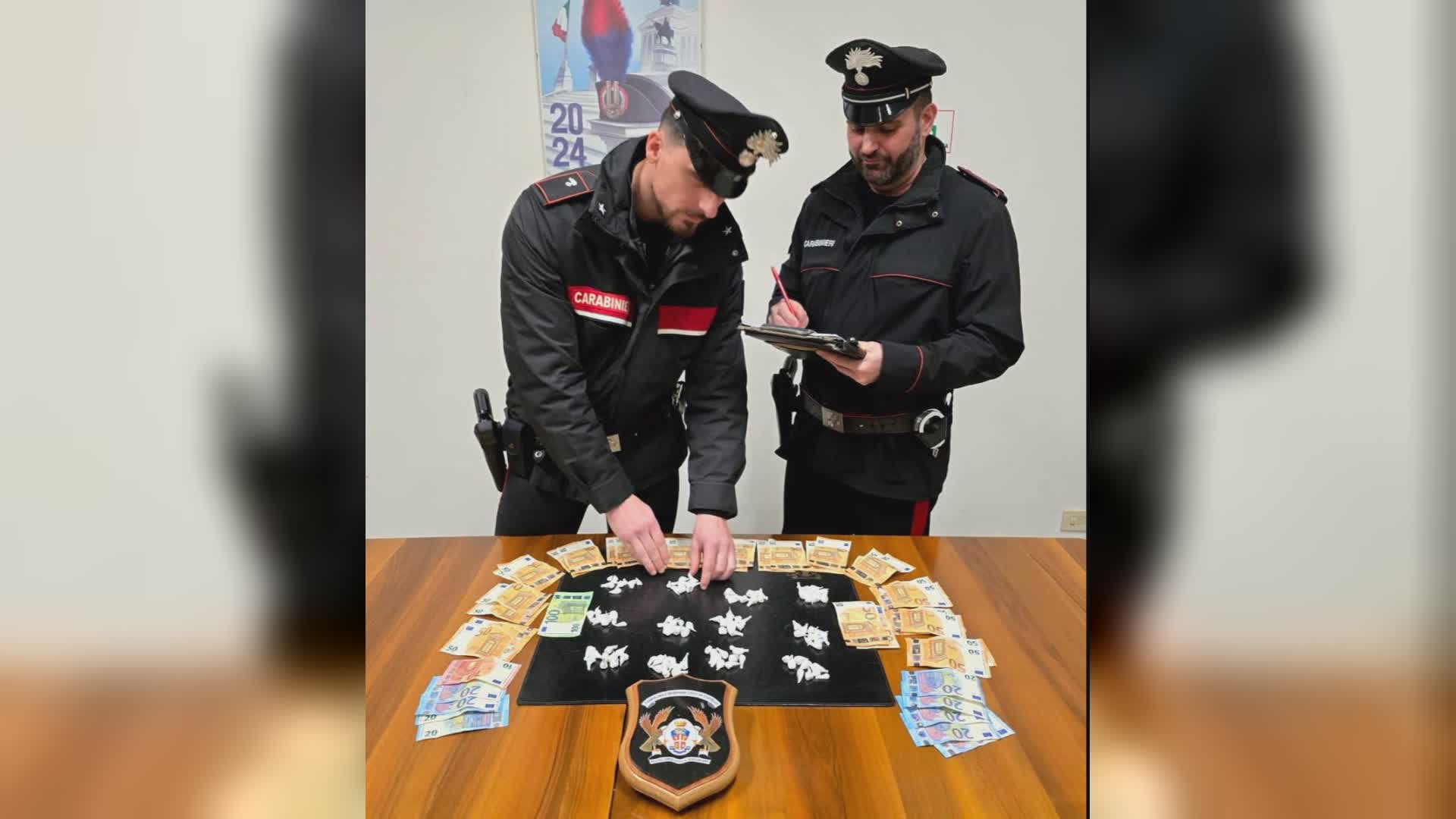 Trovato con 30 involucri di coca: arrestato 44enne albanese