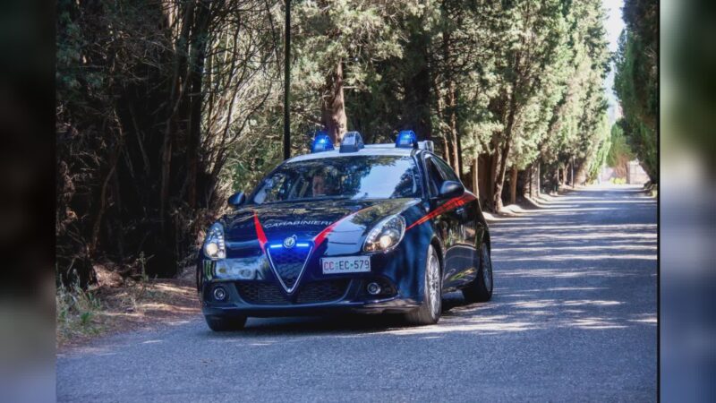 Aggredisce donna con ombrello, denunciato uomo i 52 anni