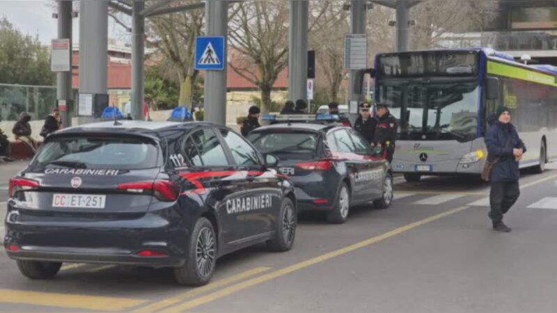 Trovato morto in un bus a Fontivegge: è un malore