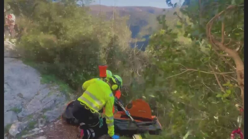 Si fa male durante una arrampicata: in ospedale con Nibbio