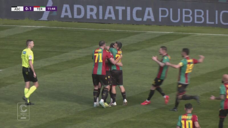 Ternana, con la Torres senza gli squalificati De Boer e Corradini