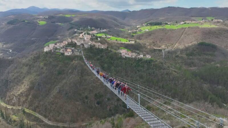 Ponte tibetano, scommessa vinta: 56mila ingressi in un anno